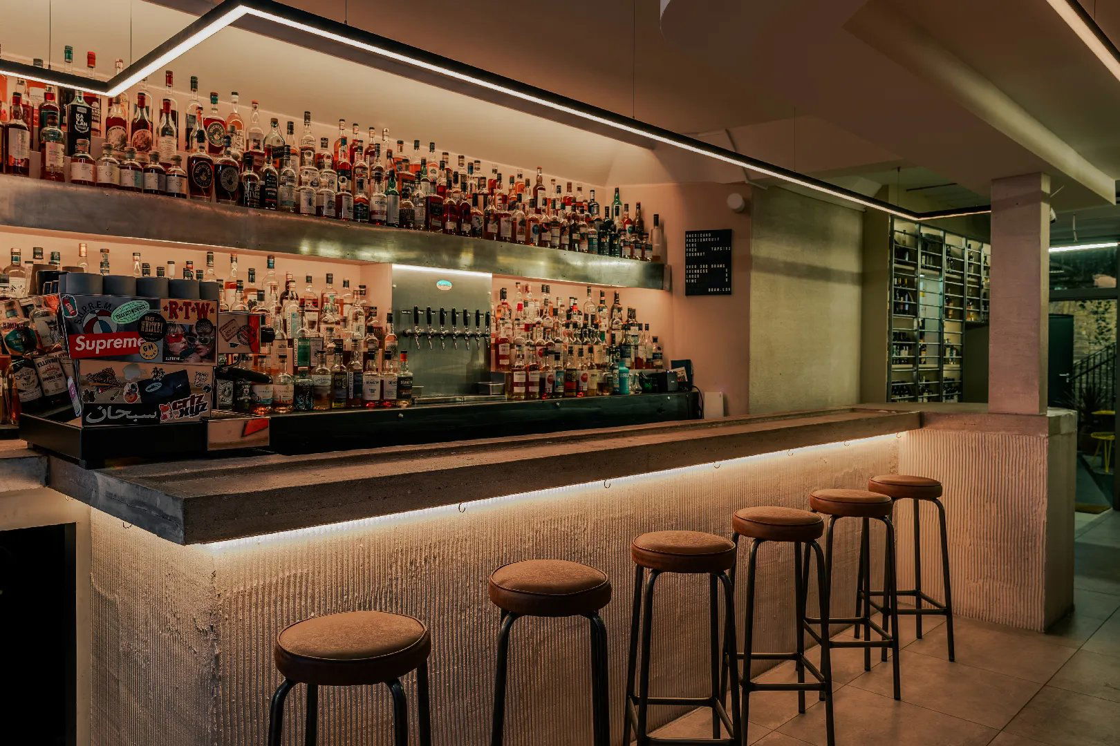 Dram, Bar in 7 Denmark Street
