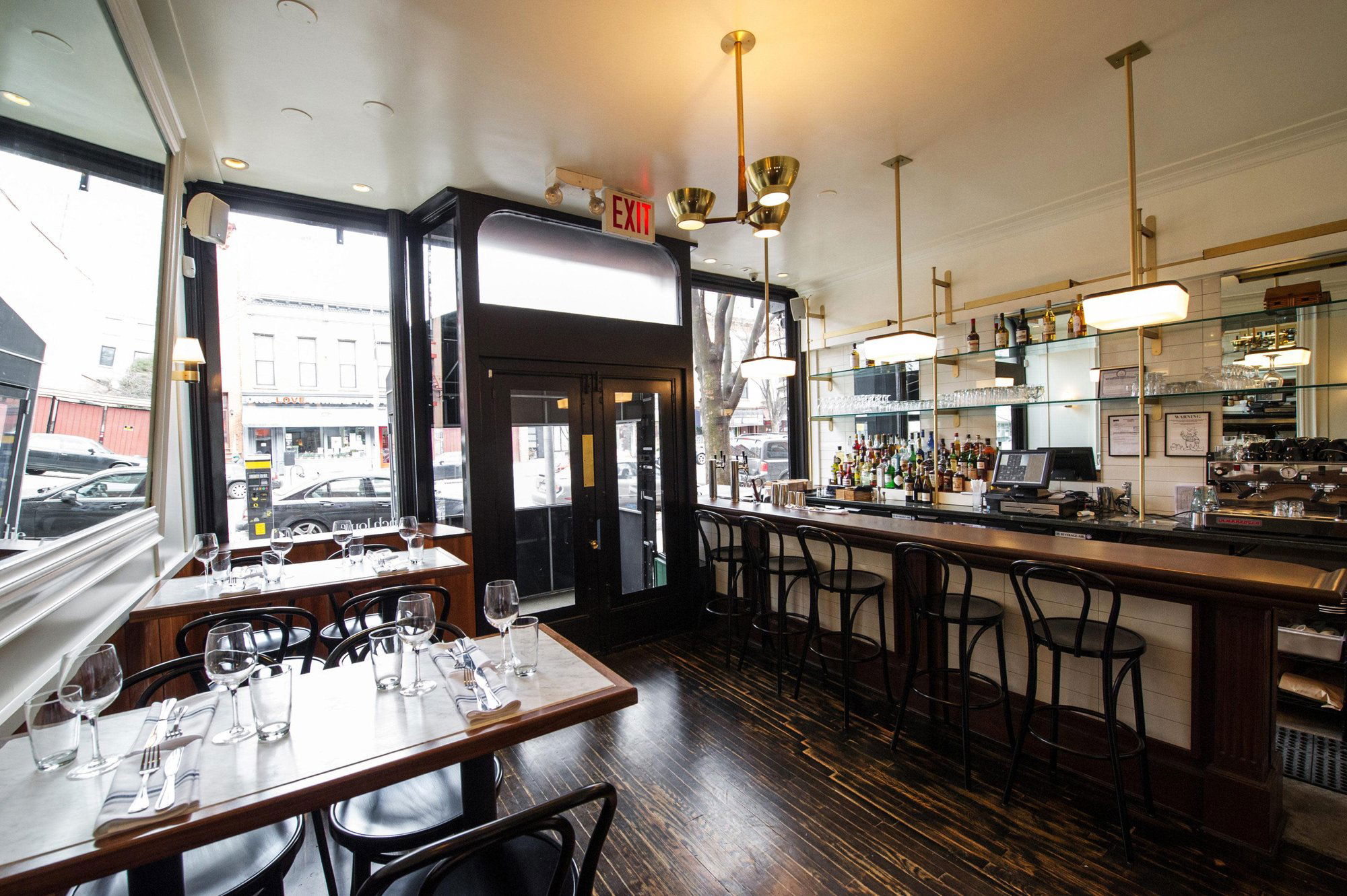 French Louie, Bar in New York City