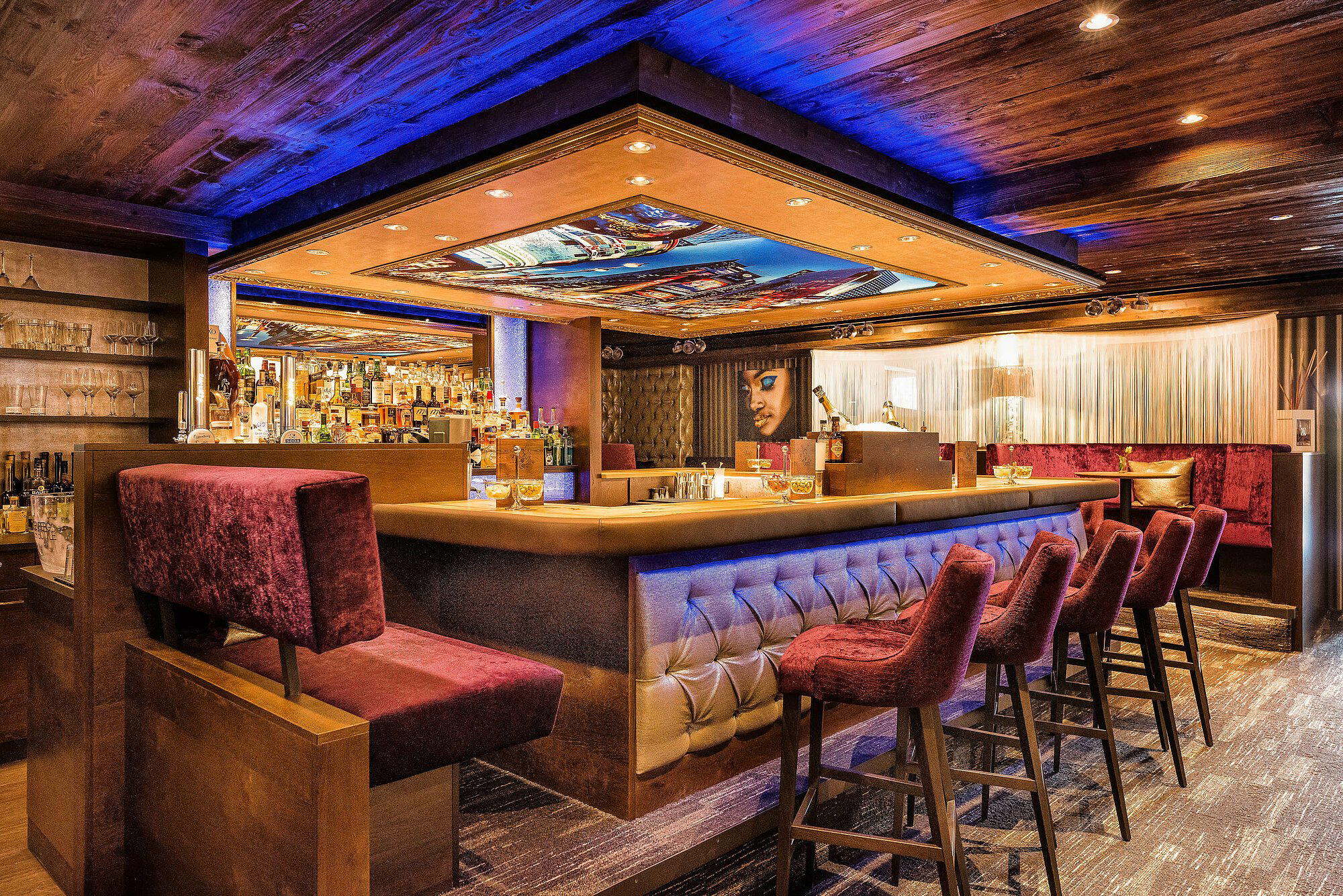 New York Bar im Hotel Winzer bar in Sankt Georgen Im Attergau