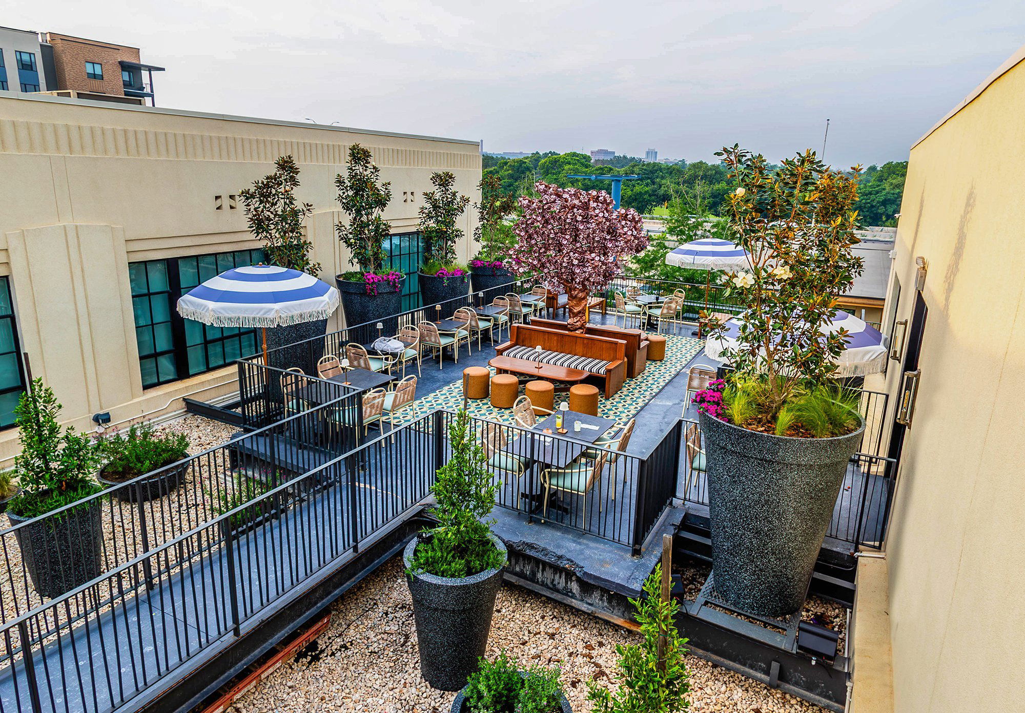 Lunatique Rooftop Bar, Bar in San Antonio