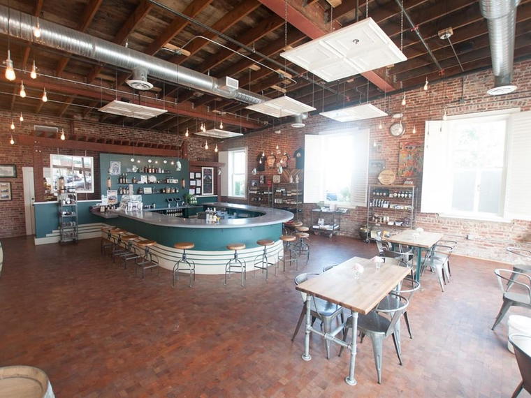 Catoctin Creek Distilling Company, Purcellville, United States