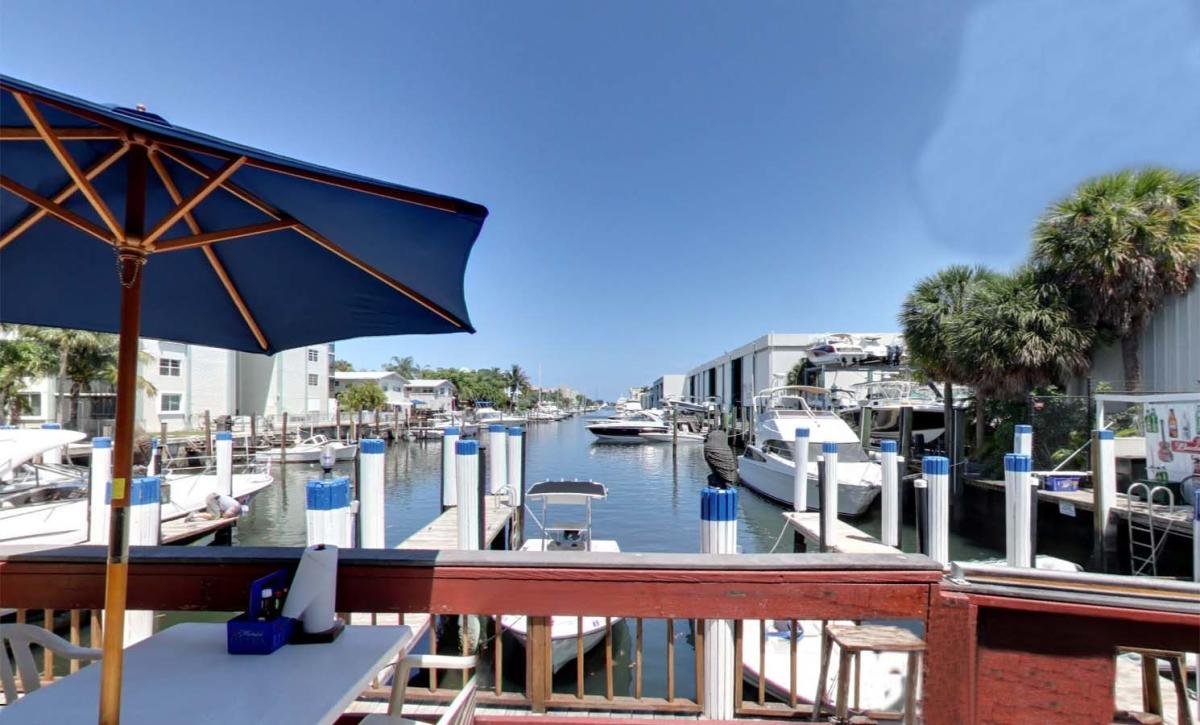 Southport Raw Bar & Restaurant, Bar in Fort Lauderdale
