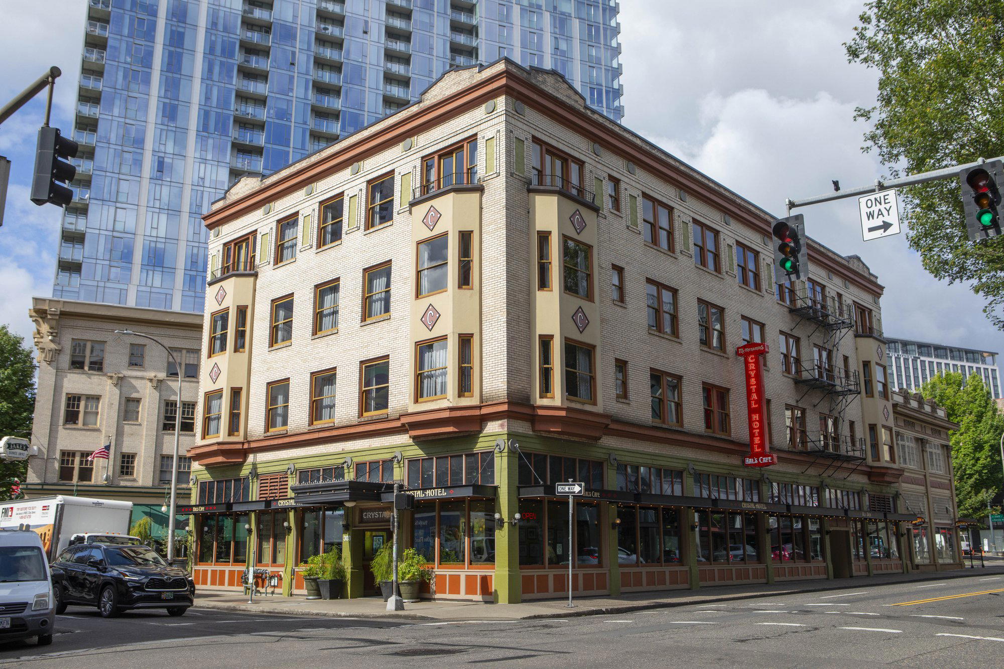 McMenamins Hal's Café bar in Portland, United States