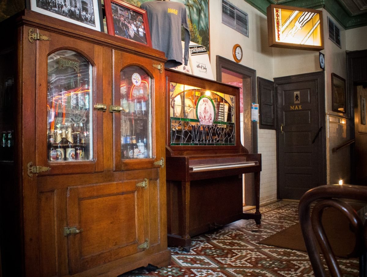 Max's Allegheny Tavern, Bar in Pittsburgh