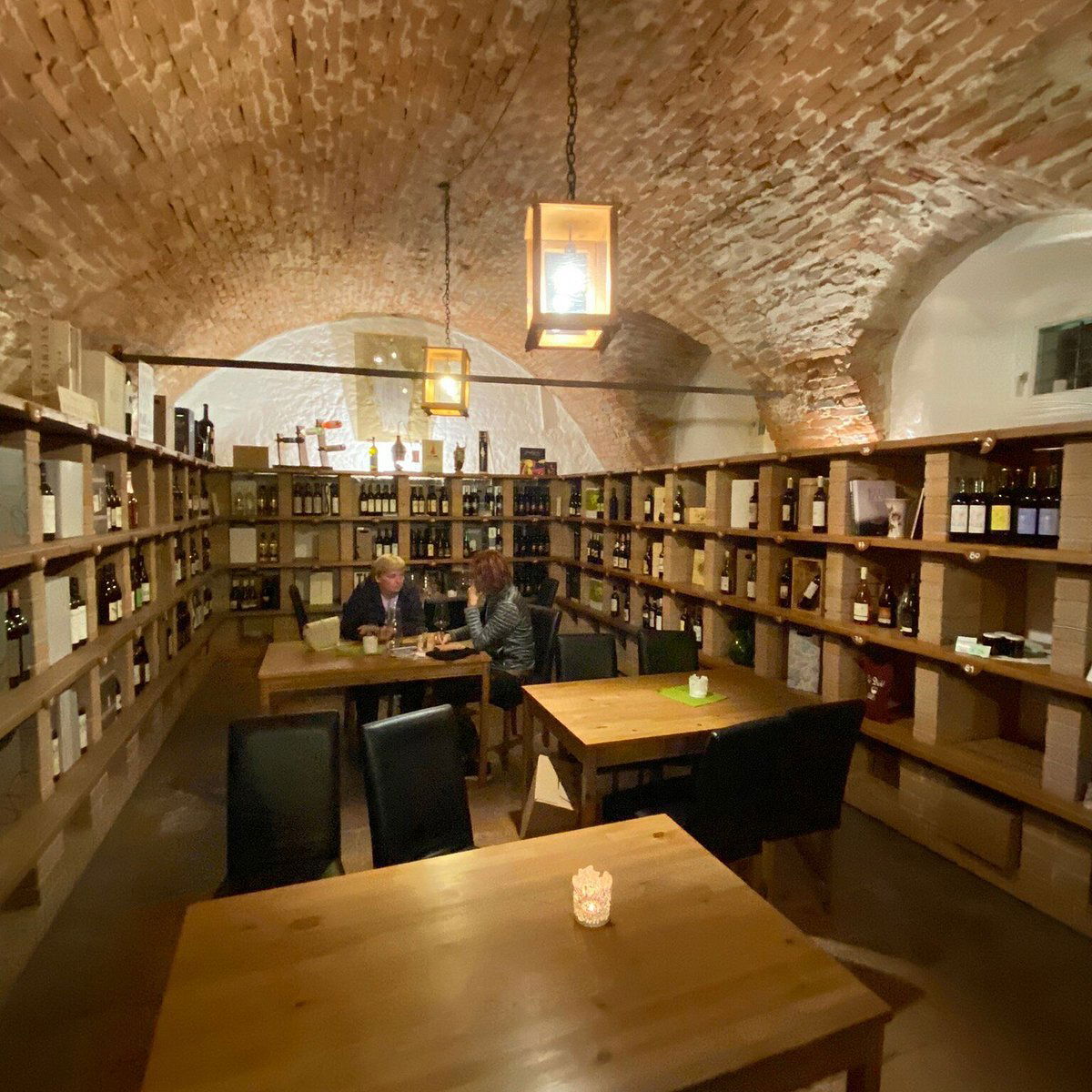 Urbani Vinothek, Bar in Bad Radkersburg