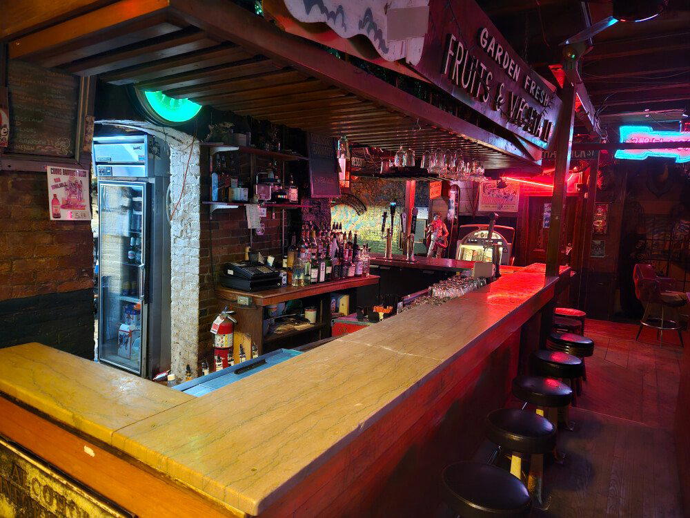 Ralph's Diner bar in Worcester, United States