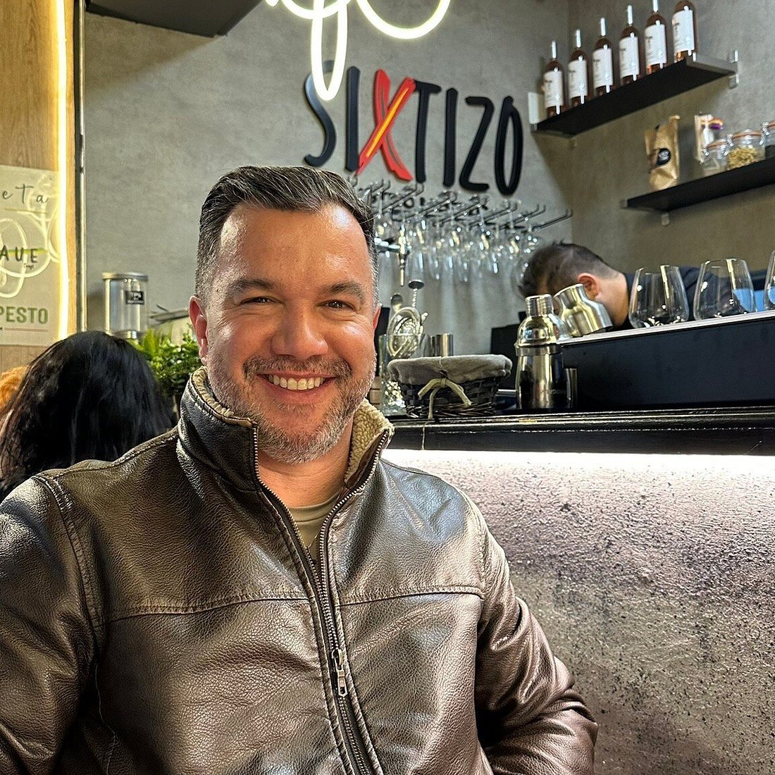 Sixtizo Gastro Bar
