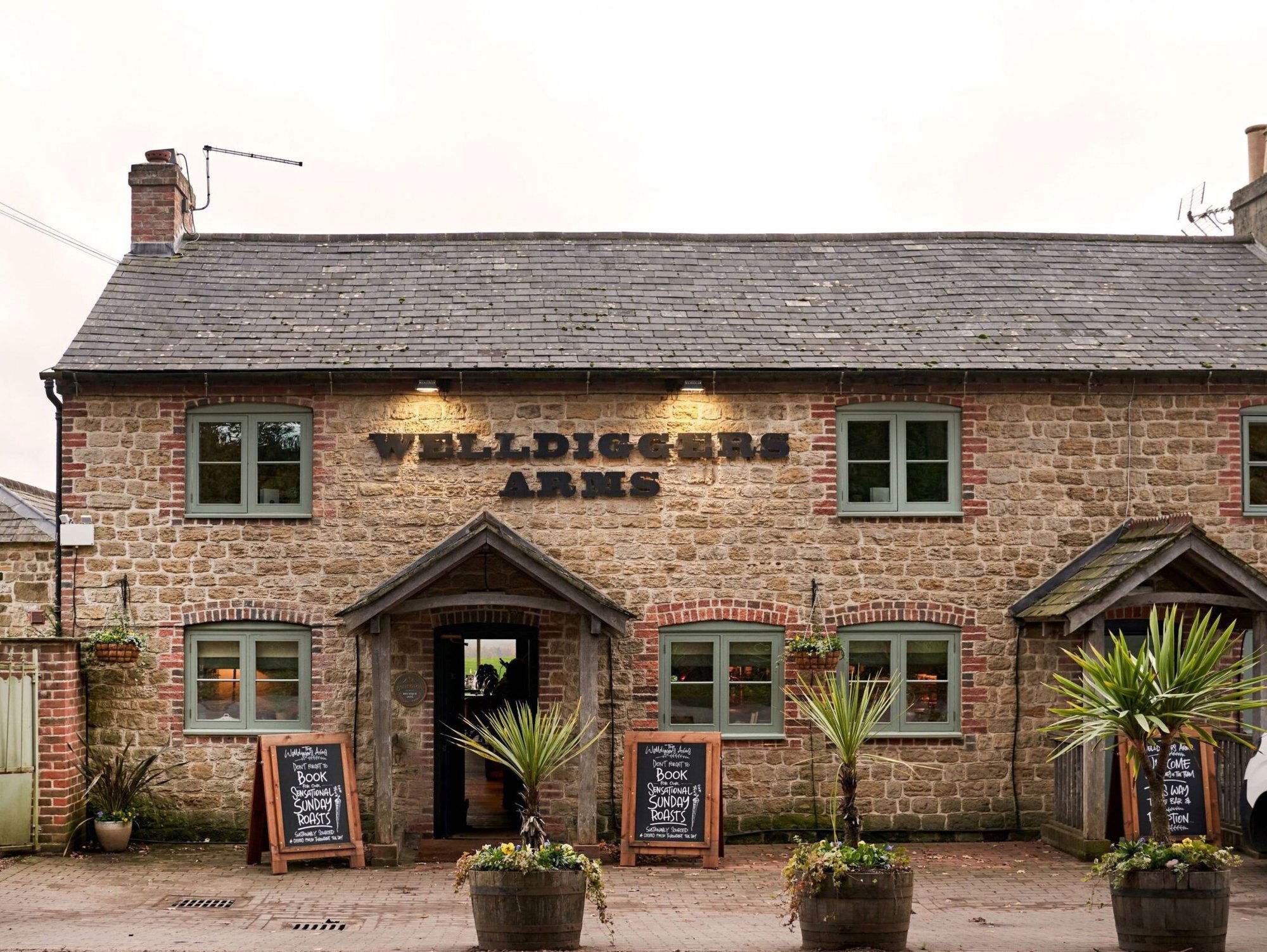 The Welldiggers Arms, Bar in Petworth