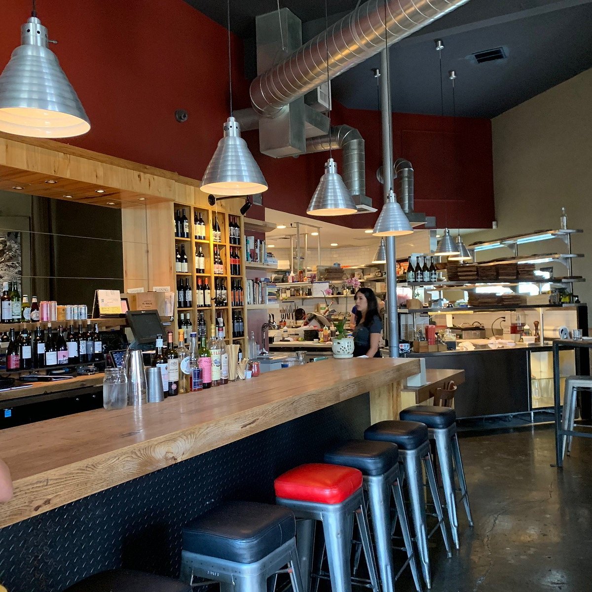 Camp 4 Wine Café