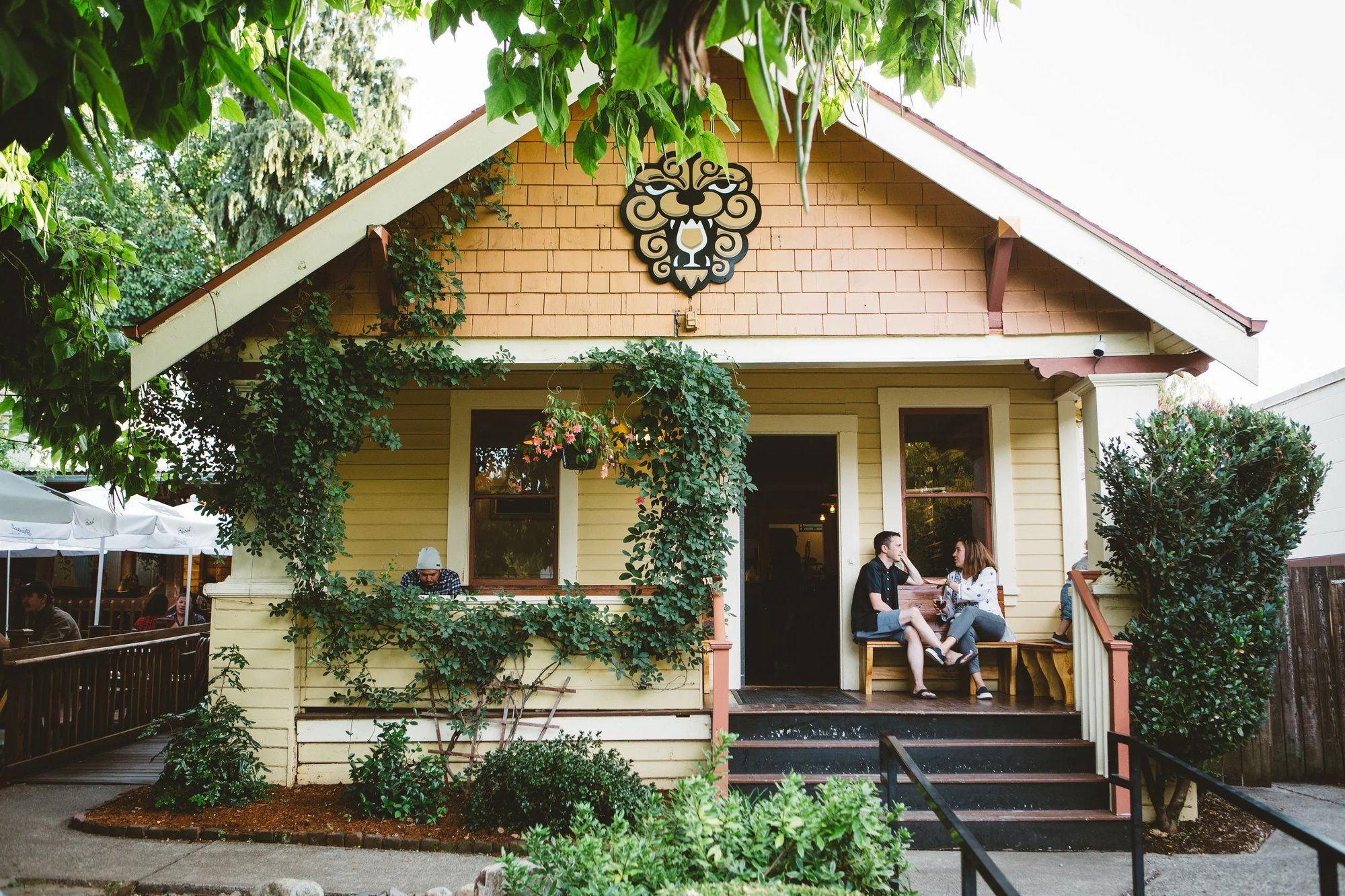 Little Beast Brewing Beer Garden, Bar in Portland