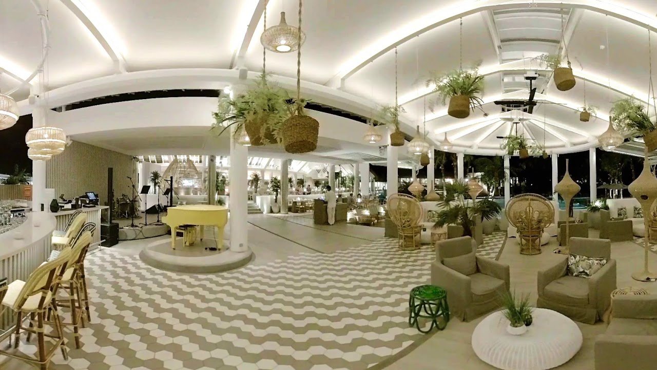 Palm Court Bar