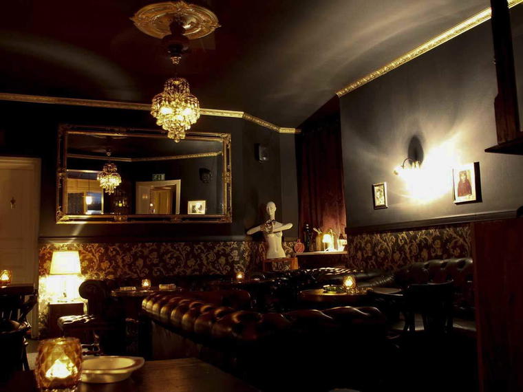 Salut! Classic Bar, Berlin, Germany
