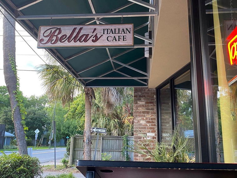 Bella's Italian Cafe, Savannah, United States