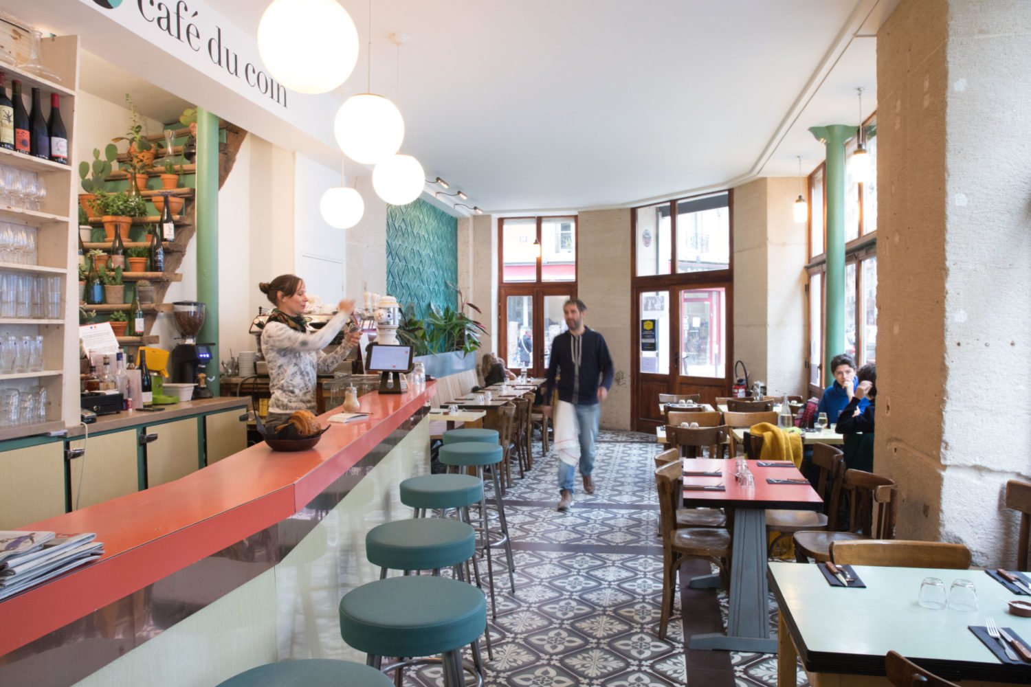 Café du coin, Bar in Paris