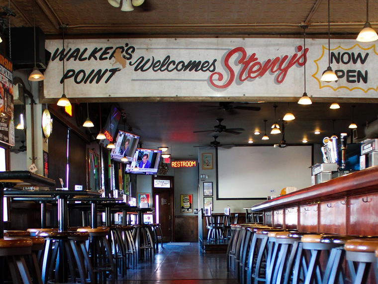 Steny's Tavern & Grill, Milwaukee, United States
