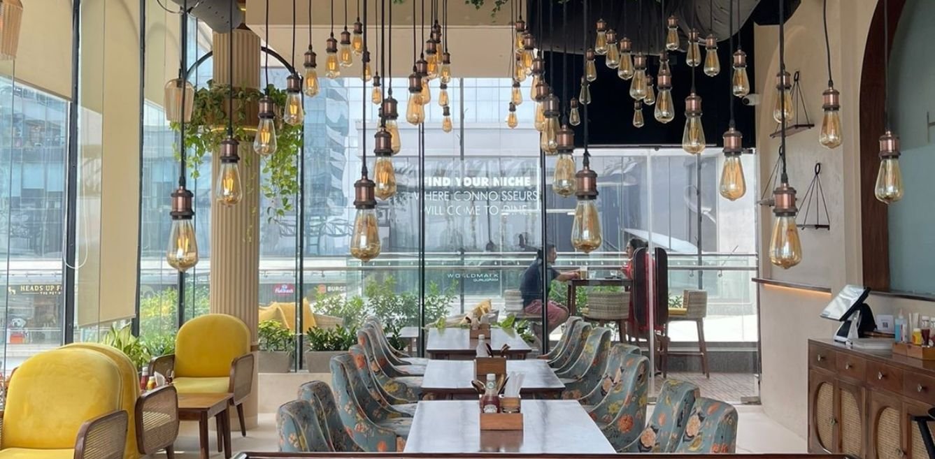 Houz Cafe Bar, Bar in Gurugram