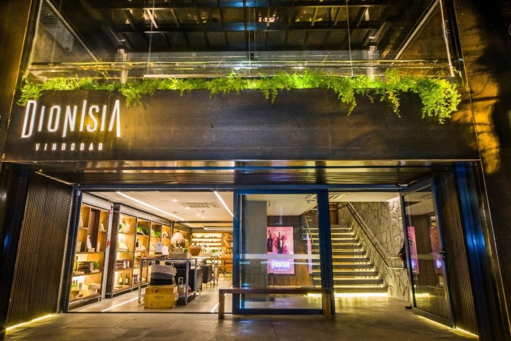 Dionisia Restaurante VinhoBar bar in Porto Alegre, Brazil