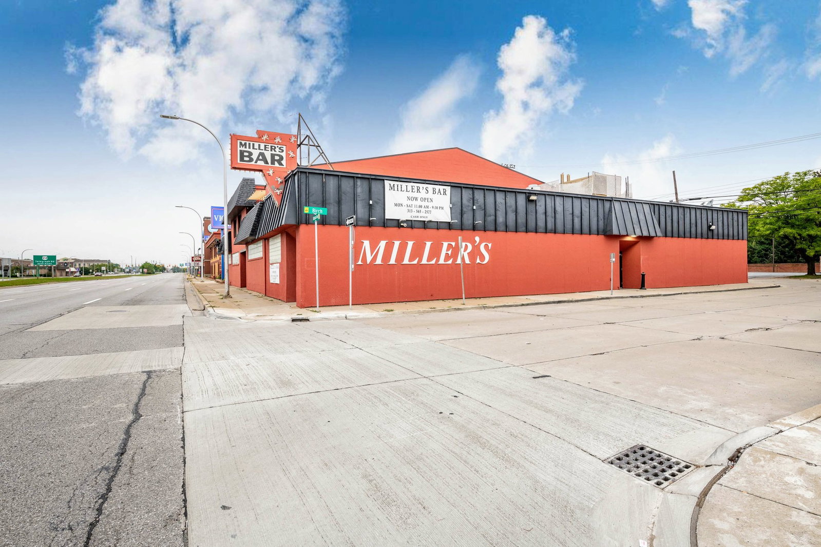 Miller's Bar, Dearborn, United States