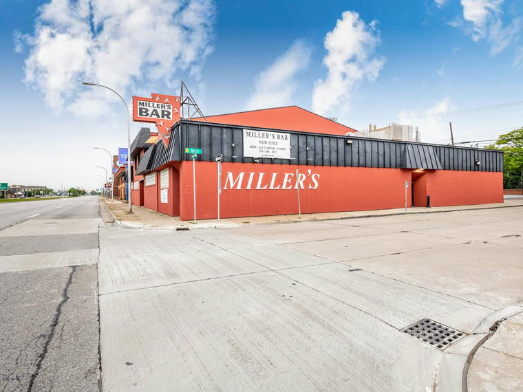 Miller's Bar, Dearborn, United States