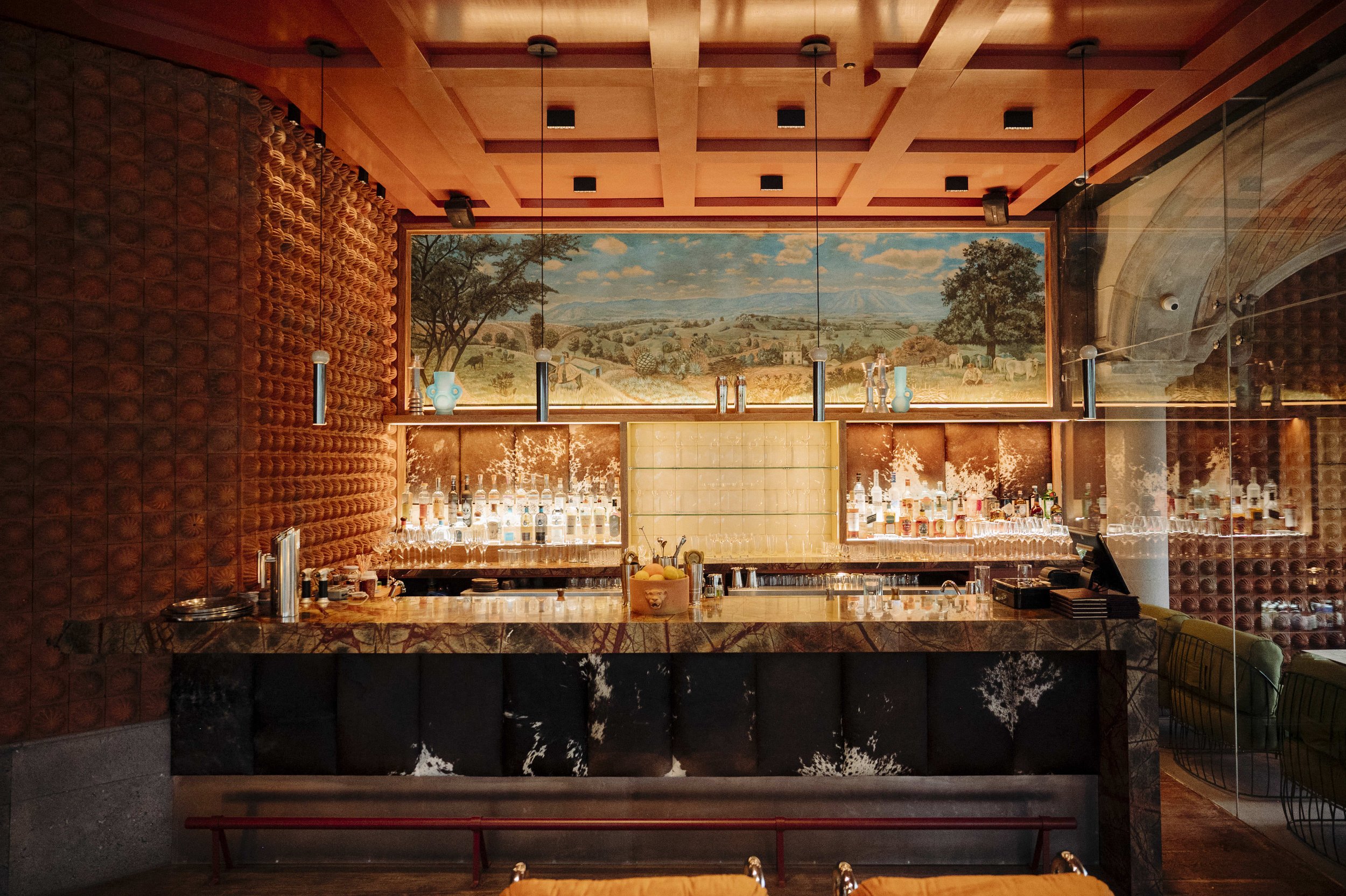 Bekeb, Bar in San Miguel de Allende