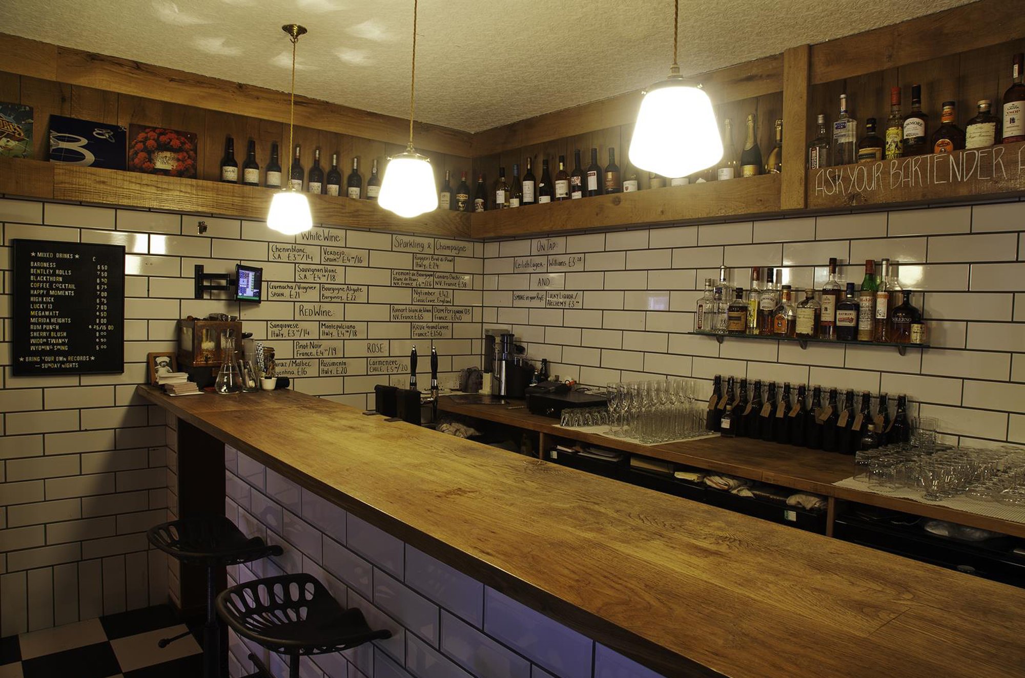 Lucky Liquor Co bar in Edinburgh