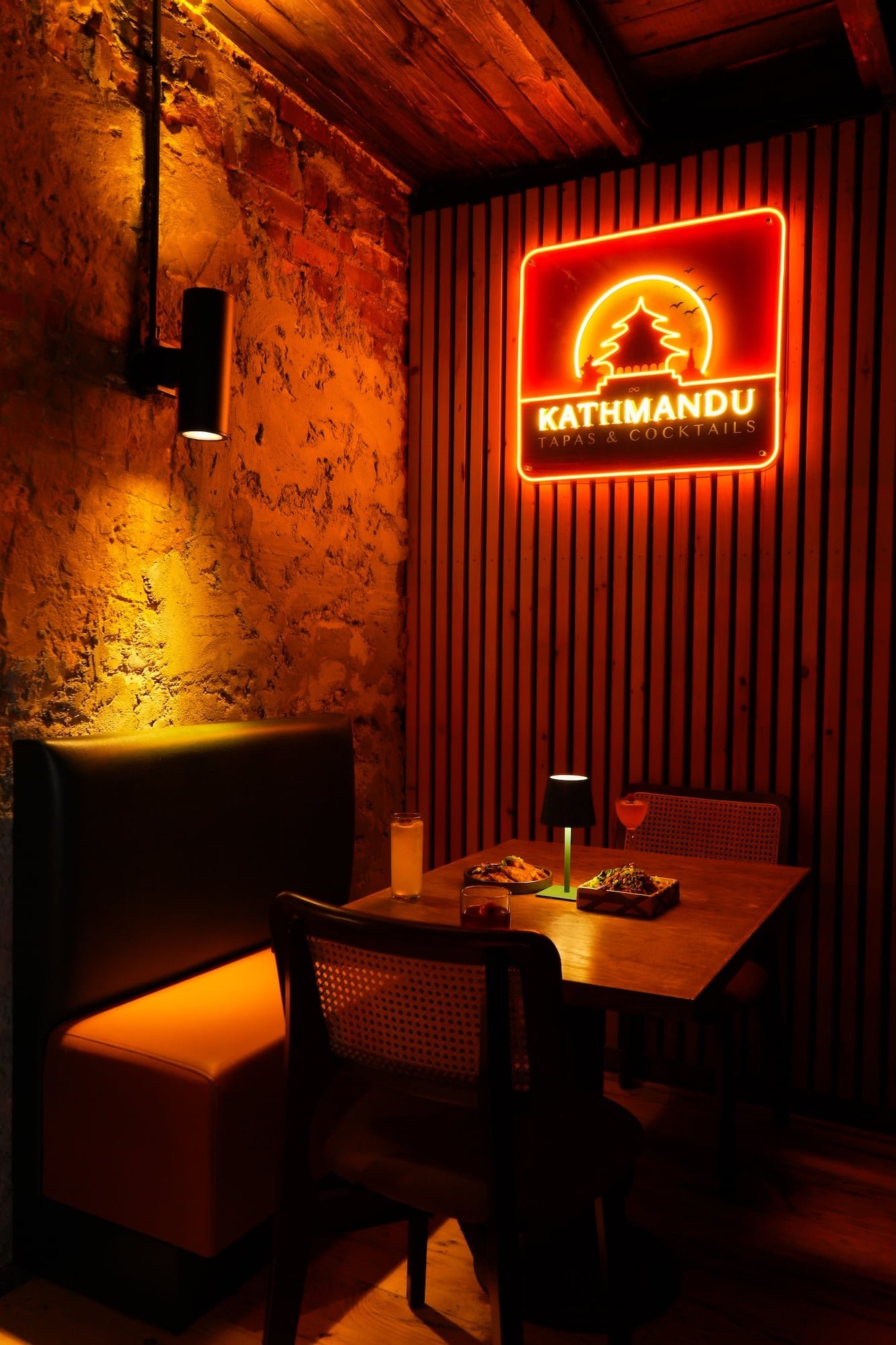 Kathmandu Tapas & Cocktails, Bar in Washington DC