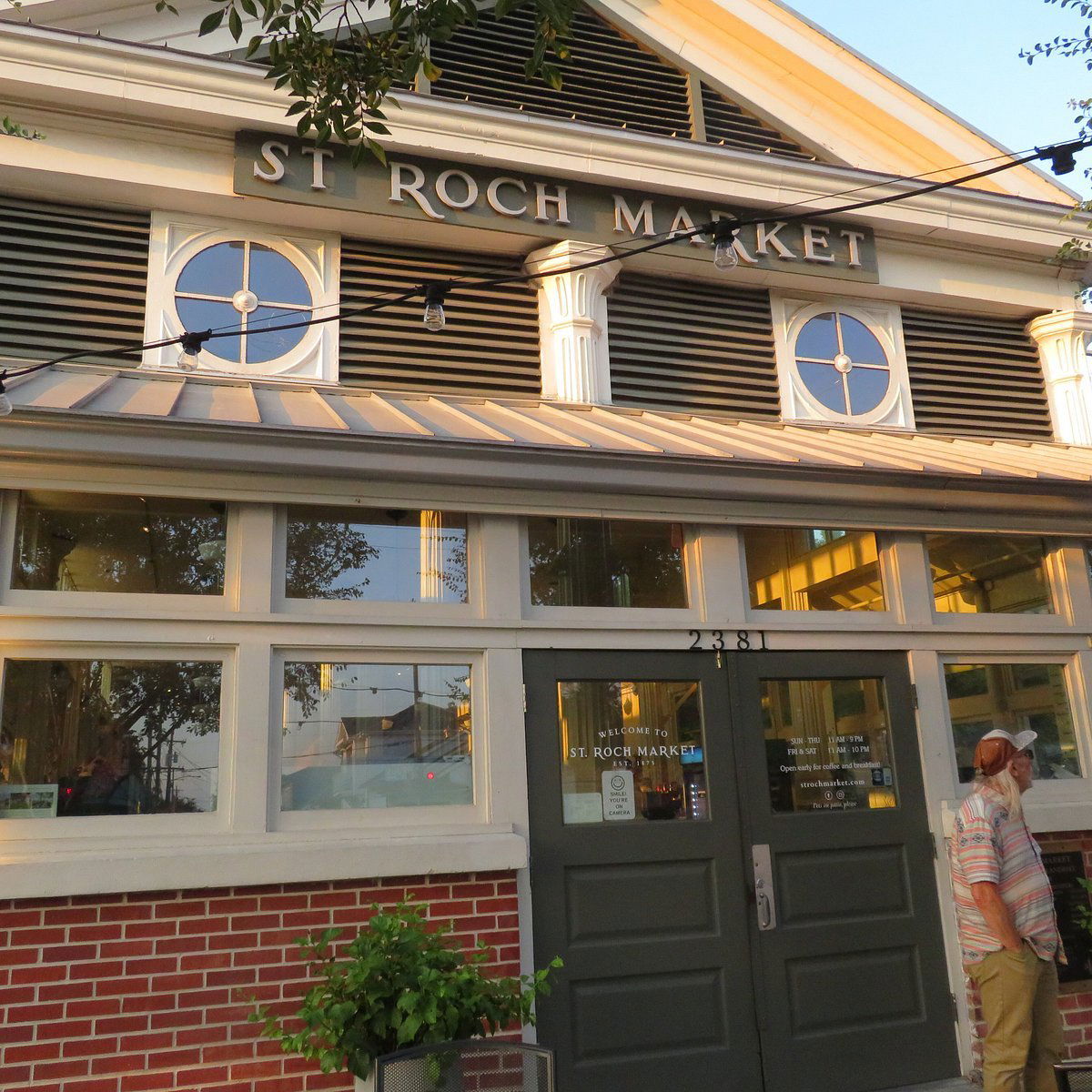 St. Roch Market, Restaurant in New Orleans