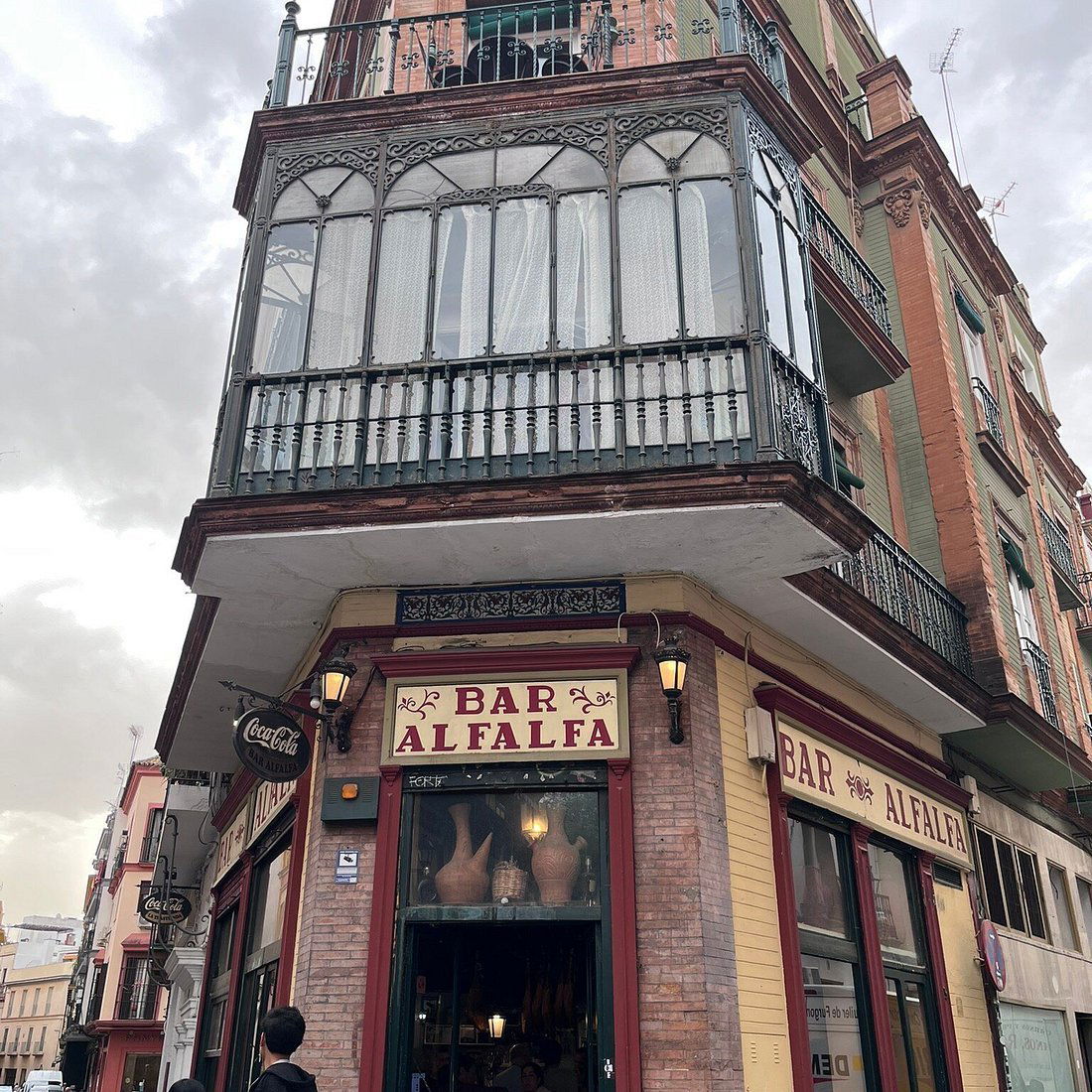 Bar Alfalfa, Bar in Seville