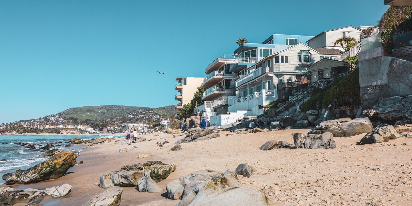 Cleo St bar in Laguna Beach, United States