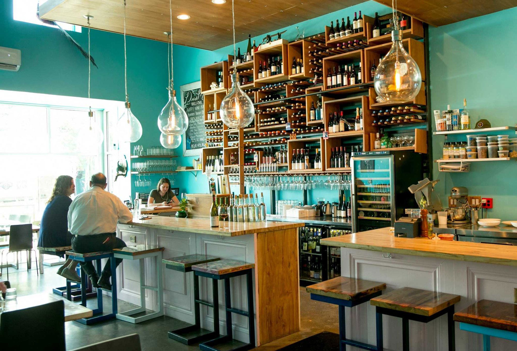 Aviary Wine & Kitchen, Bar in Austin