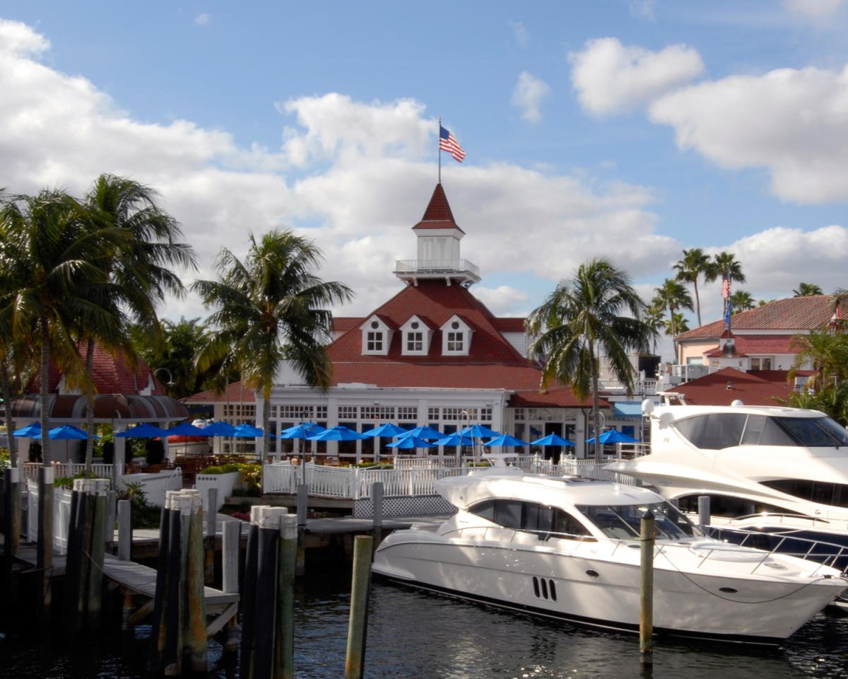 Boatyard bar in Fort Lauderdale, United States