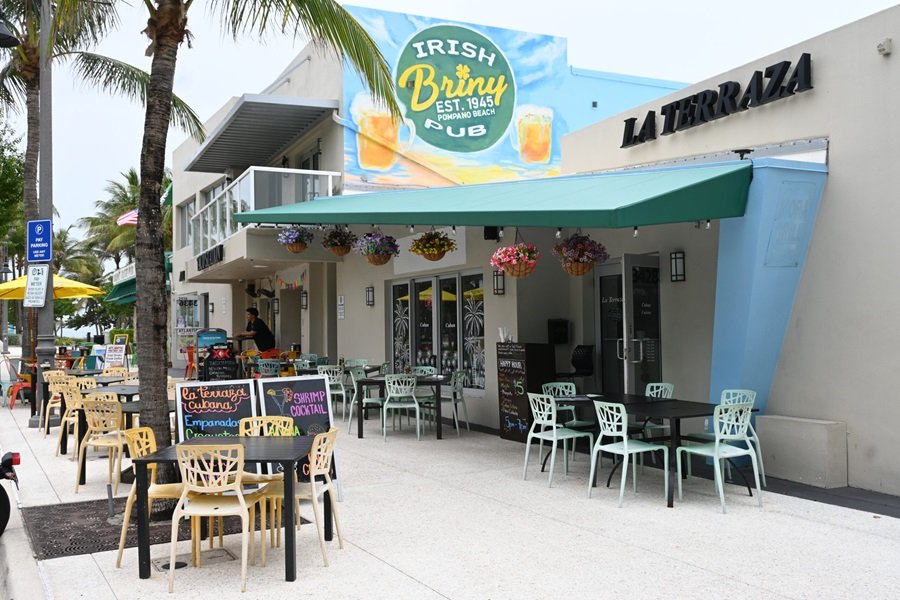 La Terraza Cubana bar in Pompano Beach, United States