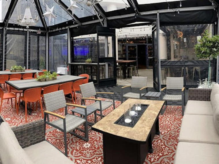 Bake's Place Bar & Bistro, Bellevue, United States
