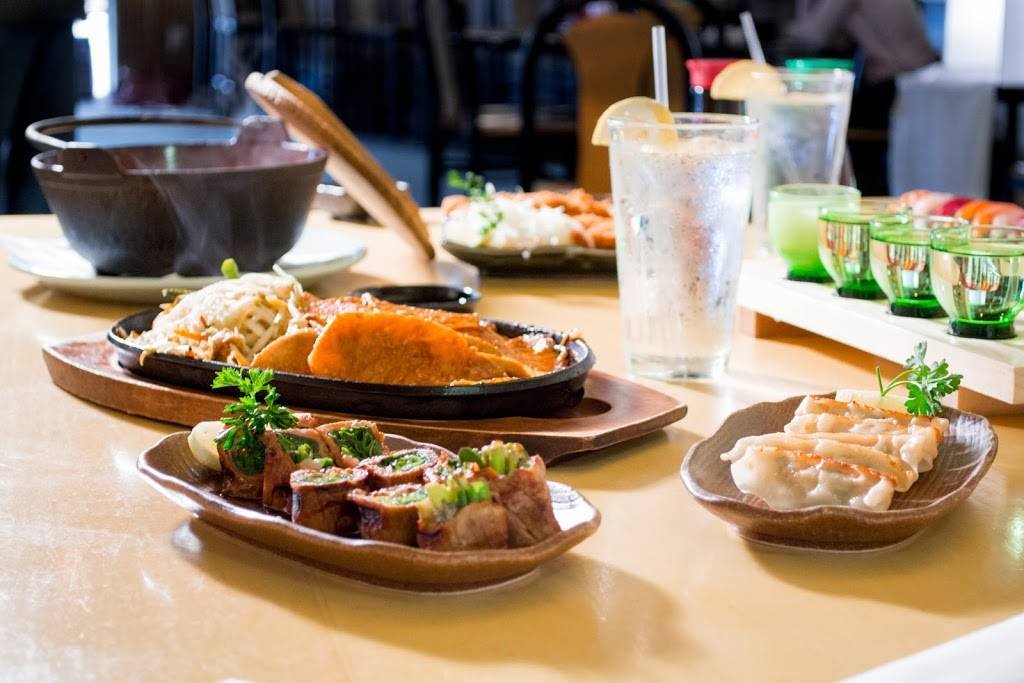 Waraji Japanese Restaurant bar in Raleigh, United States