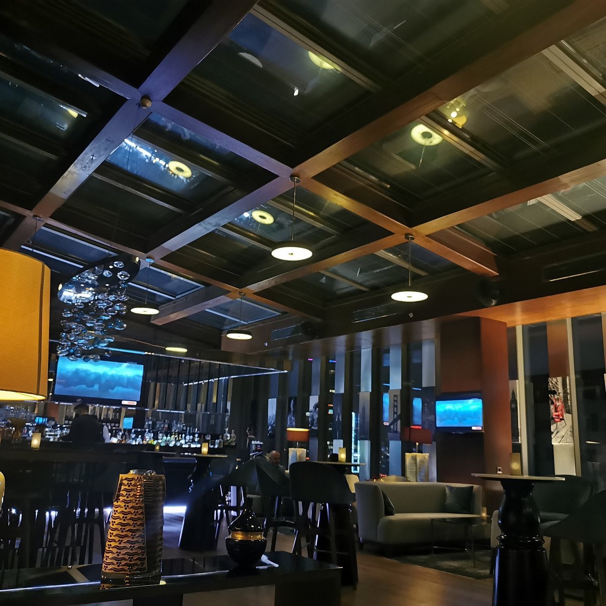 Skye Vue Cocktail Bar & Terrace