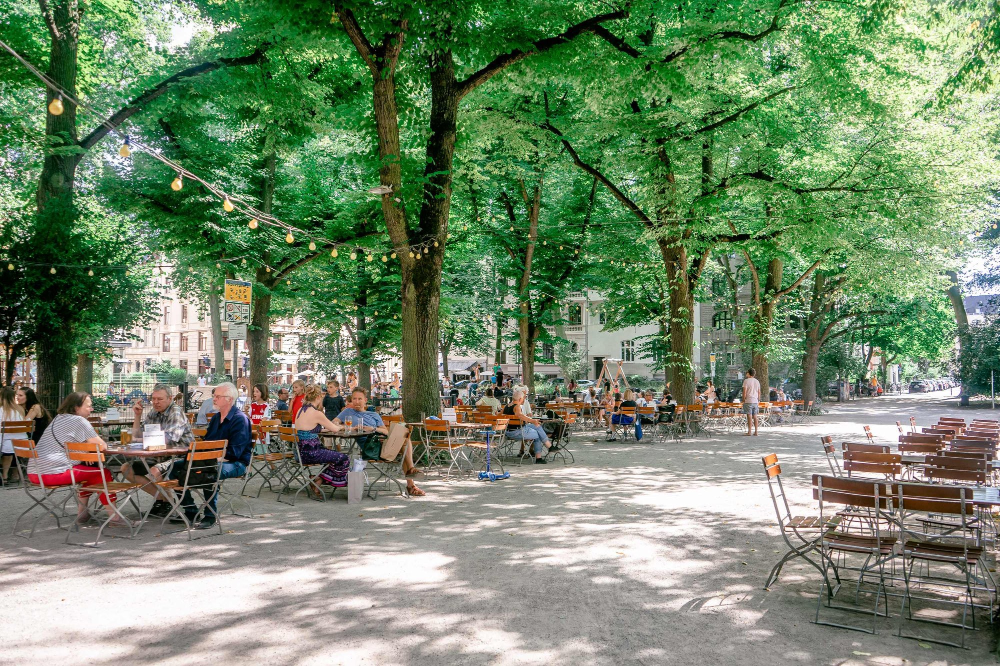 Biergarten Rathenauplatz Veedelstreff bar in Cologne, Germany