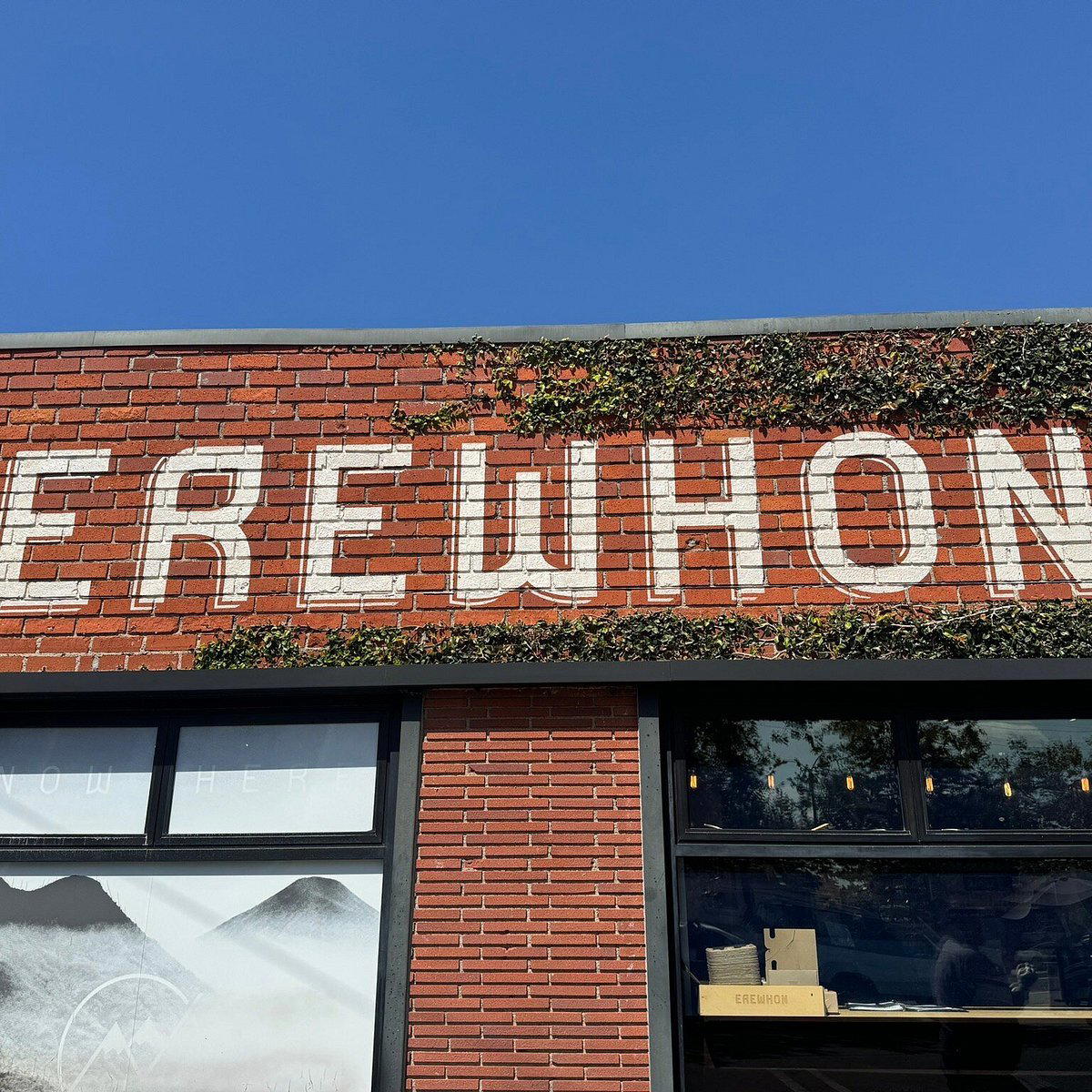 Erewhon Venice bar in Los Angeles, United States