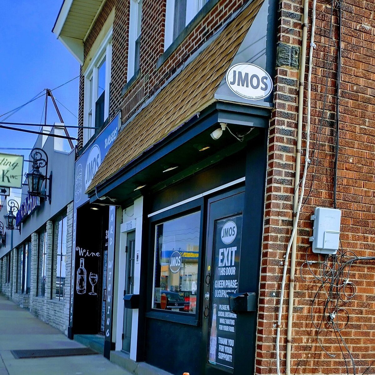 Jmo's bar in Dormont, United States