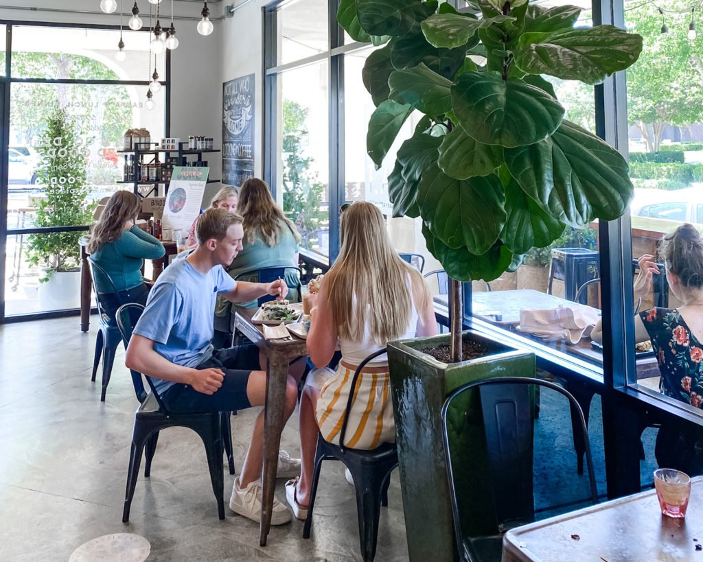 E.A.T Marketplace bar in Temecula, United States