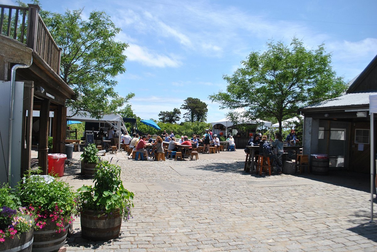 Cisco Brewers bar in Nantucket, United States