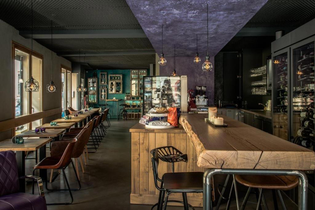 Fahr Away | Weinbar bar in Volkach