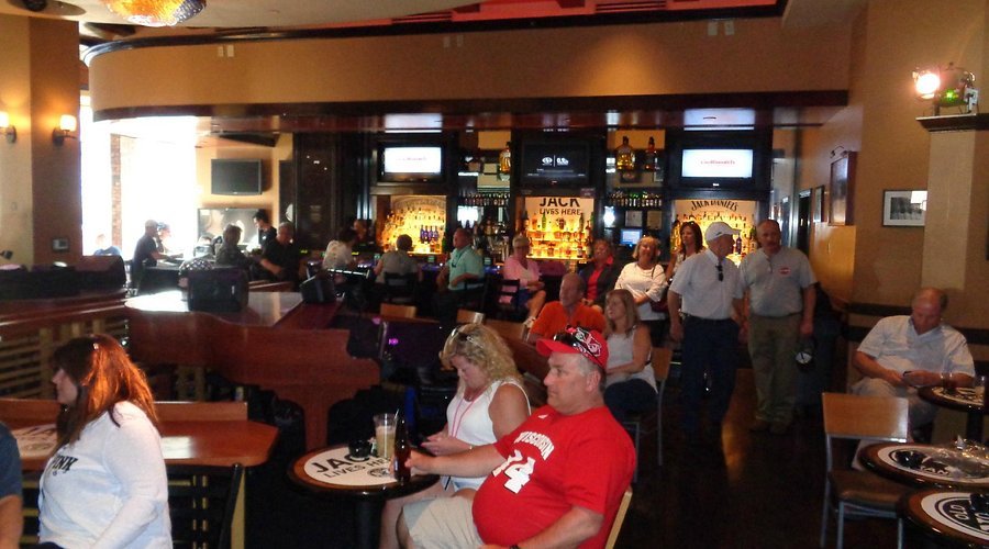 Piano Bar