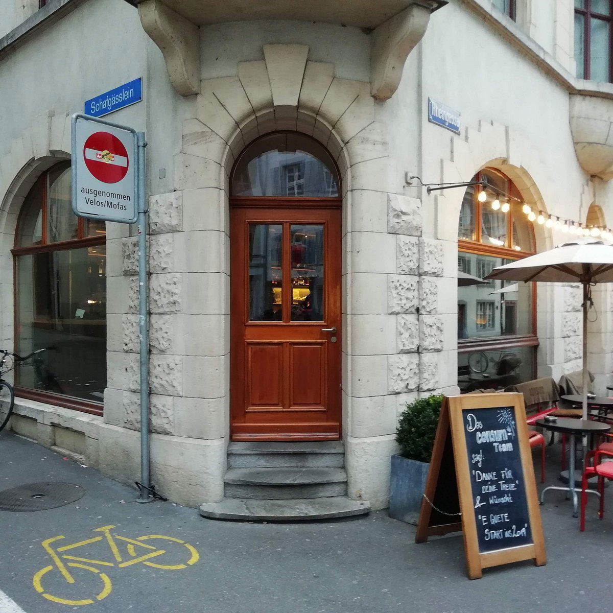 Winebar Consum, Bar in Basel