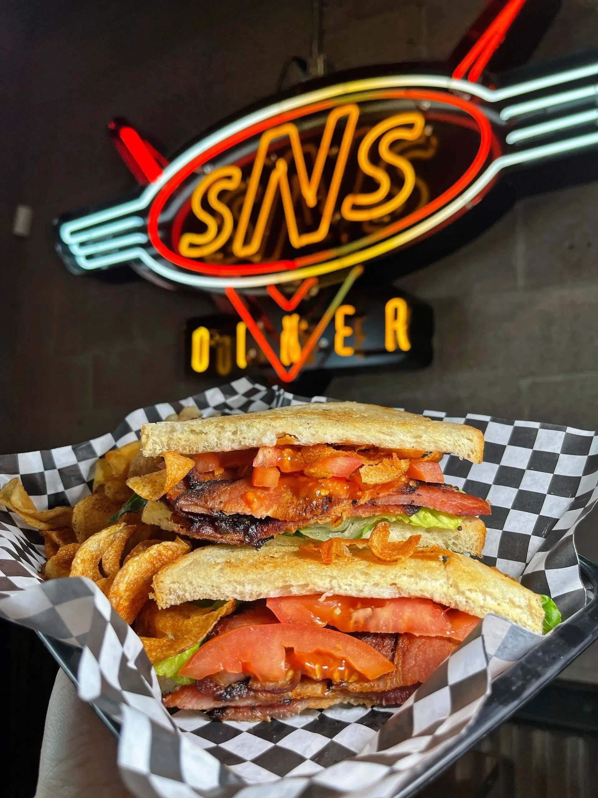 SNS Diner BBQ, Bar in North Las Vegas
