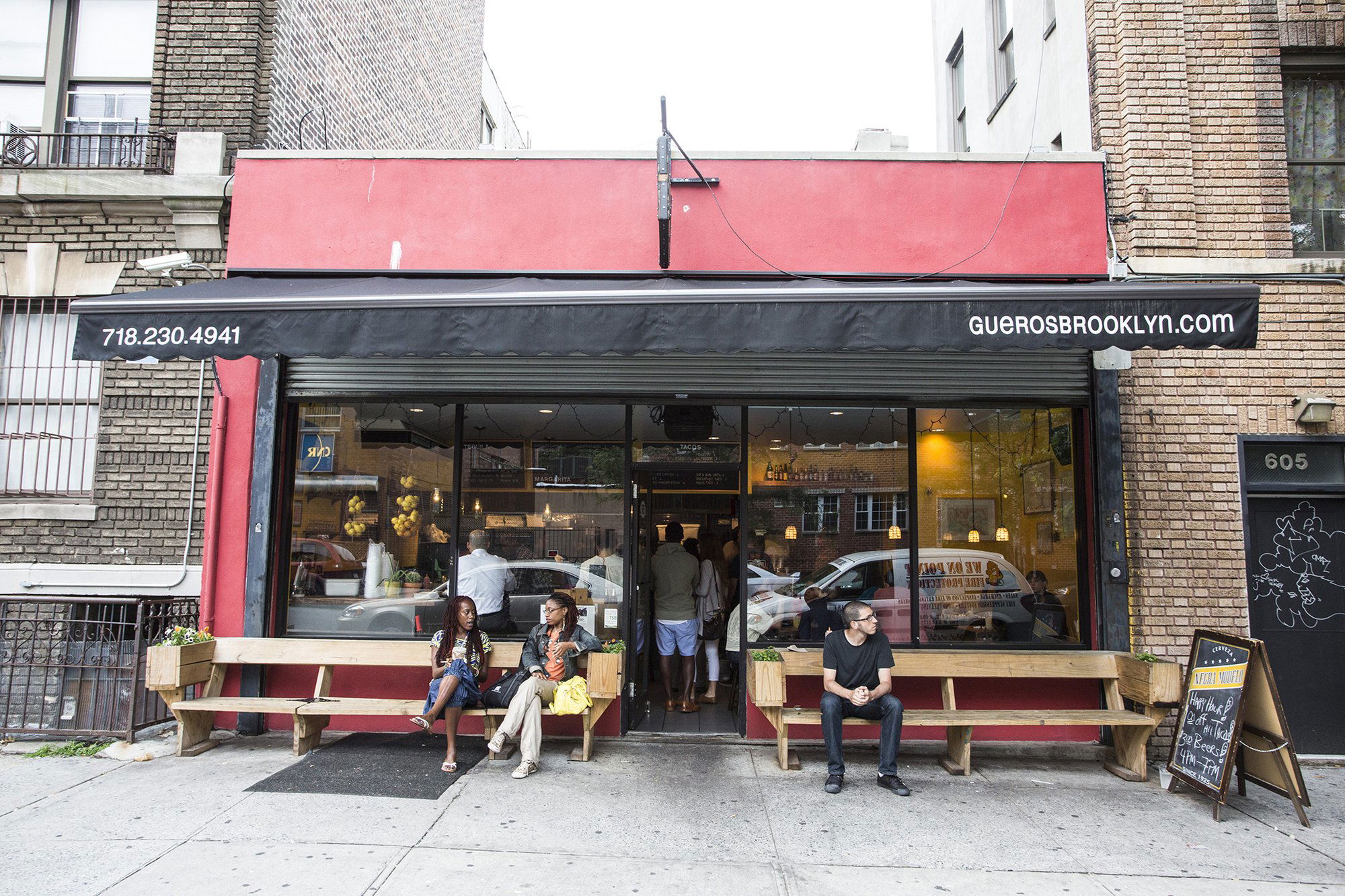 Gueros Brooklyn, Bar in New York City