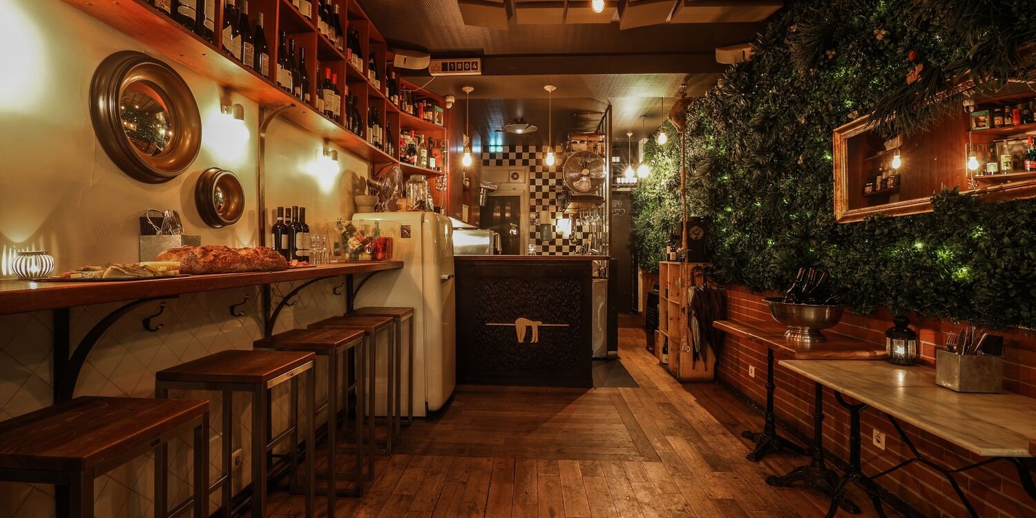 Les petits Paresseux, Bar in Paris