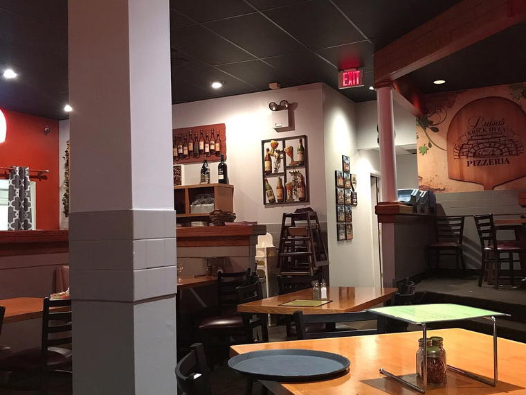 Luisa's Brick Oven Pizzeria, Charlotte, United States