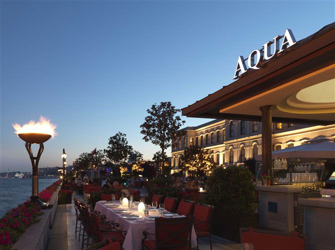 Yali Lounge, Bar in Istanbul