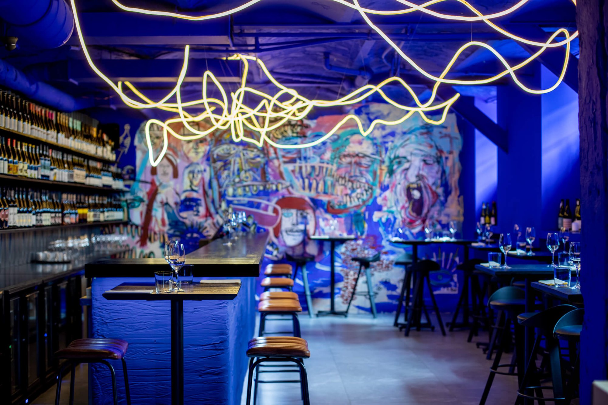 kontakt wino & bistro, Bar in Warsaw