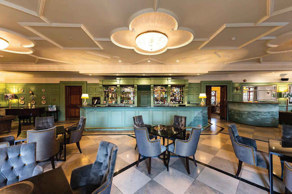 Hillfield Bar bar in London